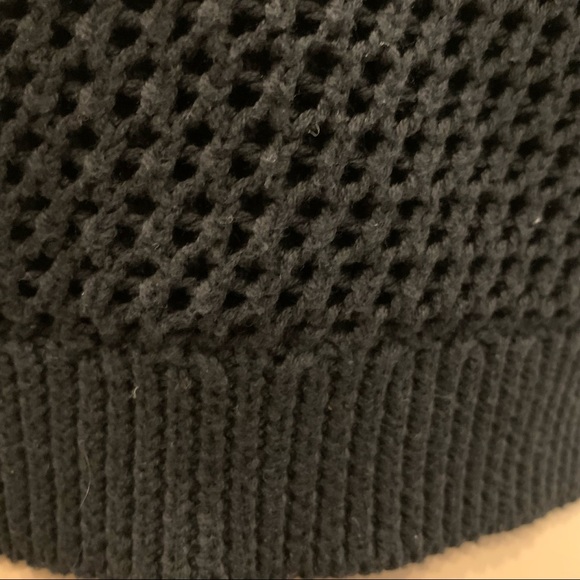 American Eagle Outfitters Black Floral Crocheted Halter‎ Top M - Picture 4 of 10